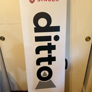 Dittos patternless projection system